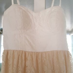 White/beige AEO dress